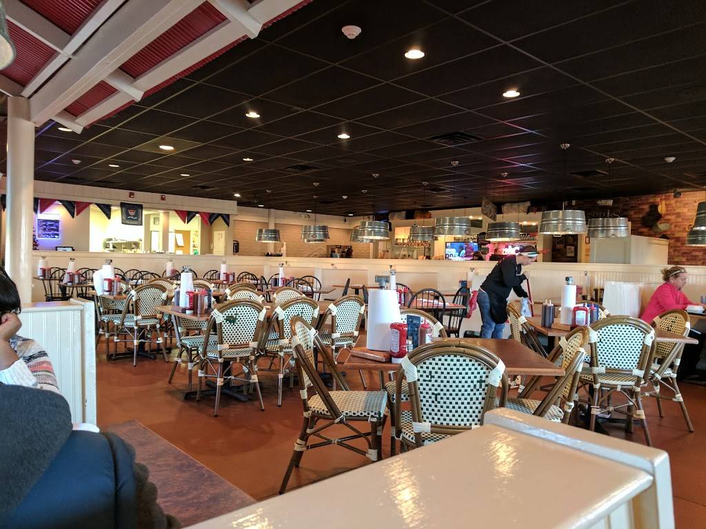 Bandanas Bar-B-Q | restaurant | 6636 Logan Dr, Evansville, IN 47715, USA | 8124019922 OR +1 812-401-9922