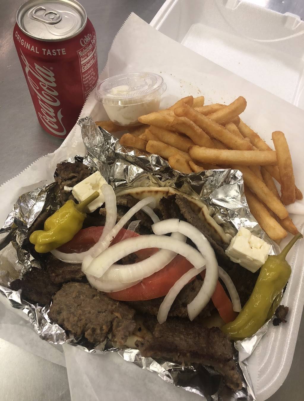 Golden Chicken | restaurant | 3428 W Villard Ave, Milwaukee, WI 53209, USA | 4144628630 OR +1 414-462-8630