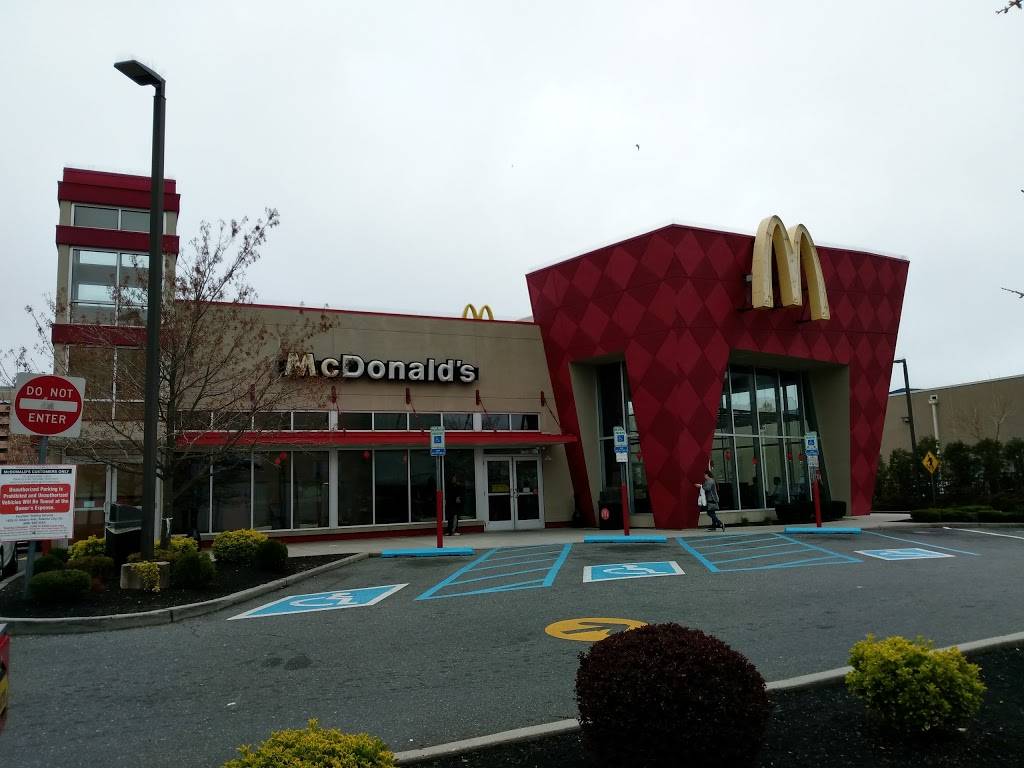 McDonalds | cafe | 31 S Arkansas Ave, Atlantic City, NJ 08401, USA | 6093441077 OR +1 609-344-1077