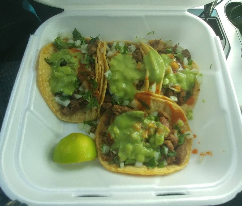 Tuxies Juices | restaurant | 6030 Magnolia Ave, Riverside, CA 92506, USA | 9517811048 OR +1 951-781-1048