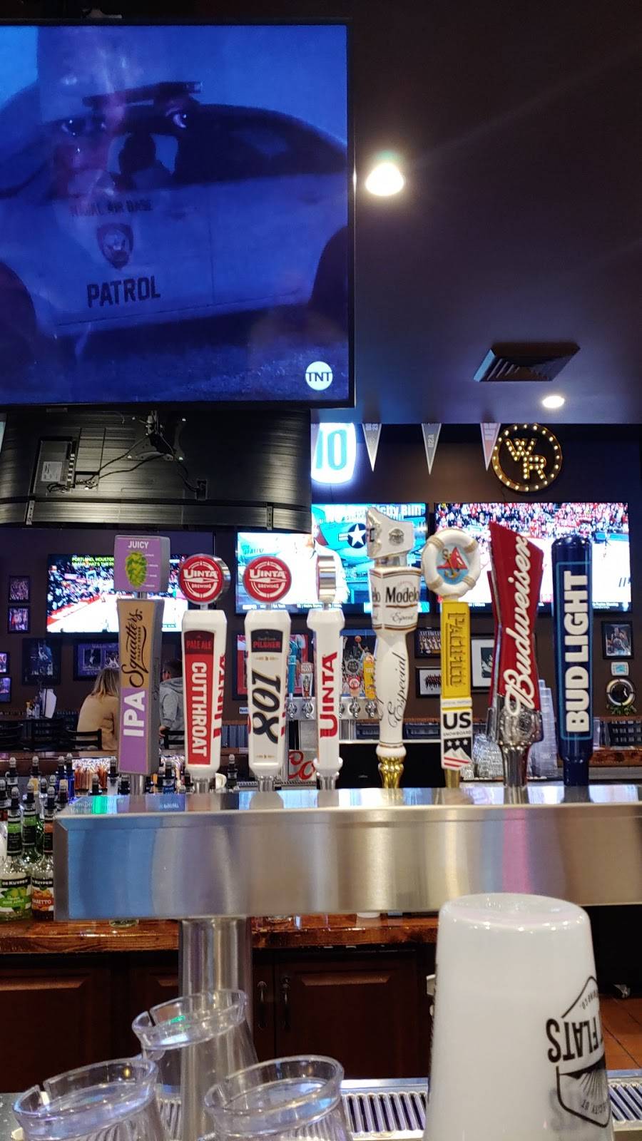 Bout Time Pub & Grub Lehi | restaurant | 1820 W Traverse Pkwy Suite H, Lehi, UT 84043, USA | 3853528223 OR +1 385-352-8223