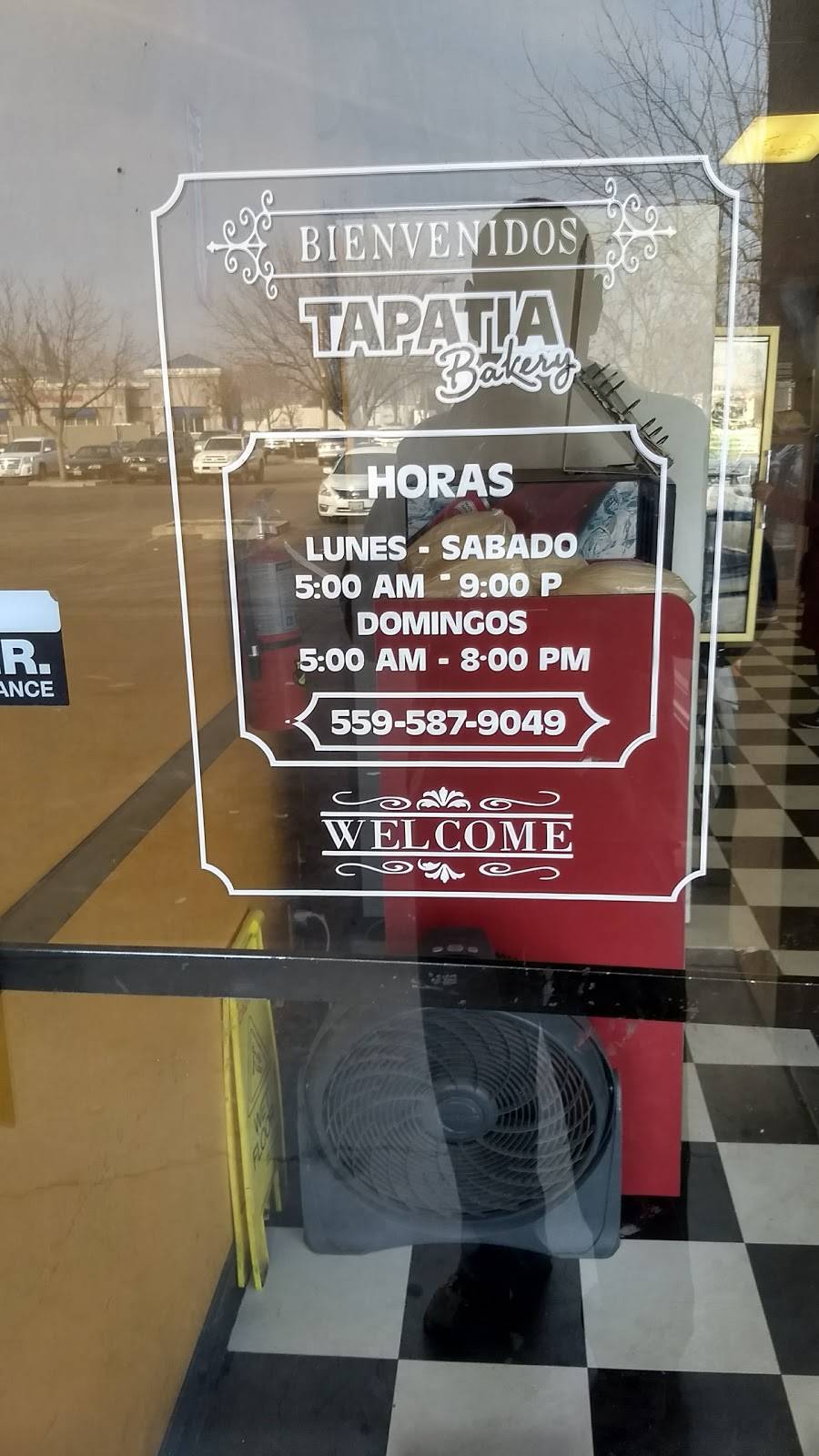 Panaderia Y Taqueria La Tapatia | restaurant | 120 N 11th Ave, Hanford, CA 93230, USA | 5595879049 OR +1 559-587-9049
