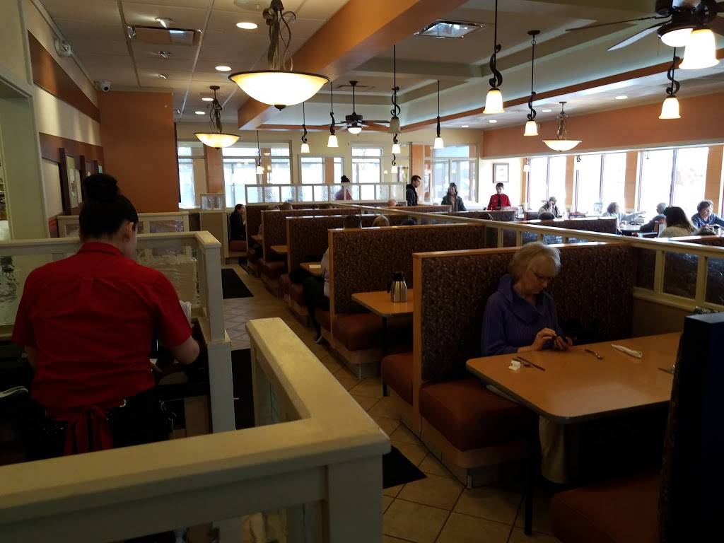 IHOP | bakery | 180 Crock Wells Mill Dr, Winchester, VA 22603, USA | 5405458866 OR +1 540-545-8866