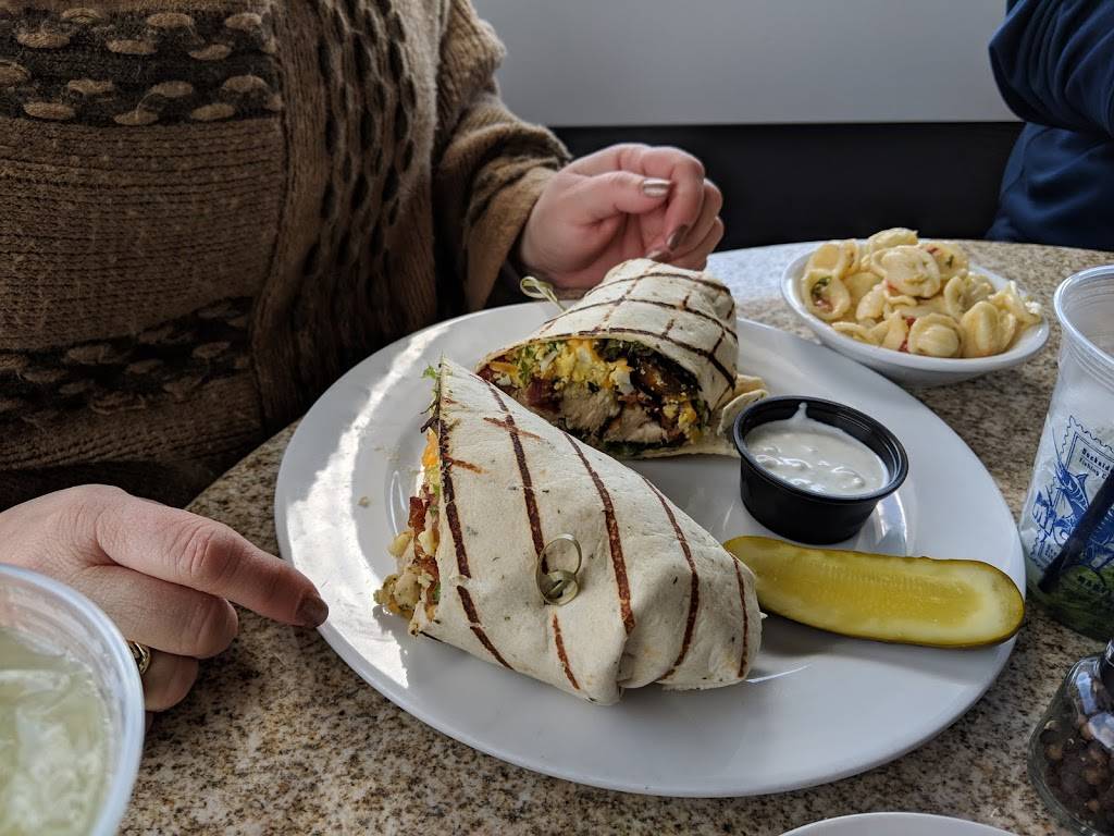 Micky Fins Bar & Grill | restaurant | 12952 Inlet Isle Ln, Ocean City, MD 21842, USA | 4102139033 OR +1 410-213-9033