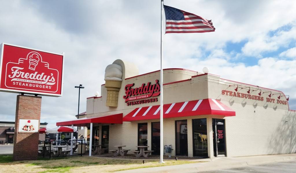 Freddys Frozen Custard & Steakburgers | restaurant | 310 N Rock Rd, Wichita, KS 67206, USA | 3166919998 OR +1 316-691-9998