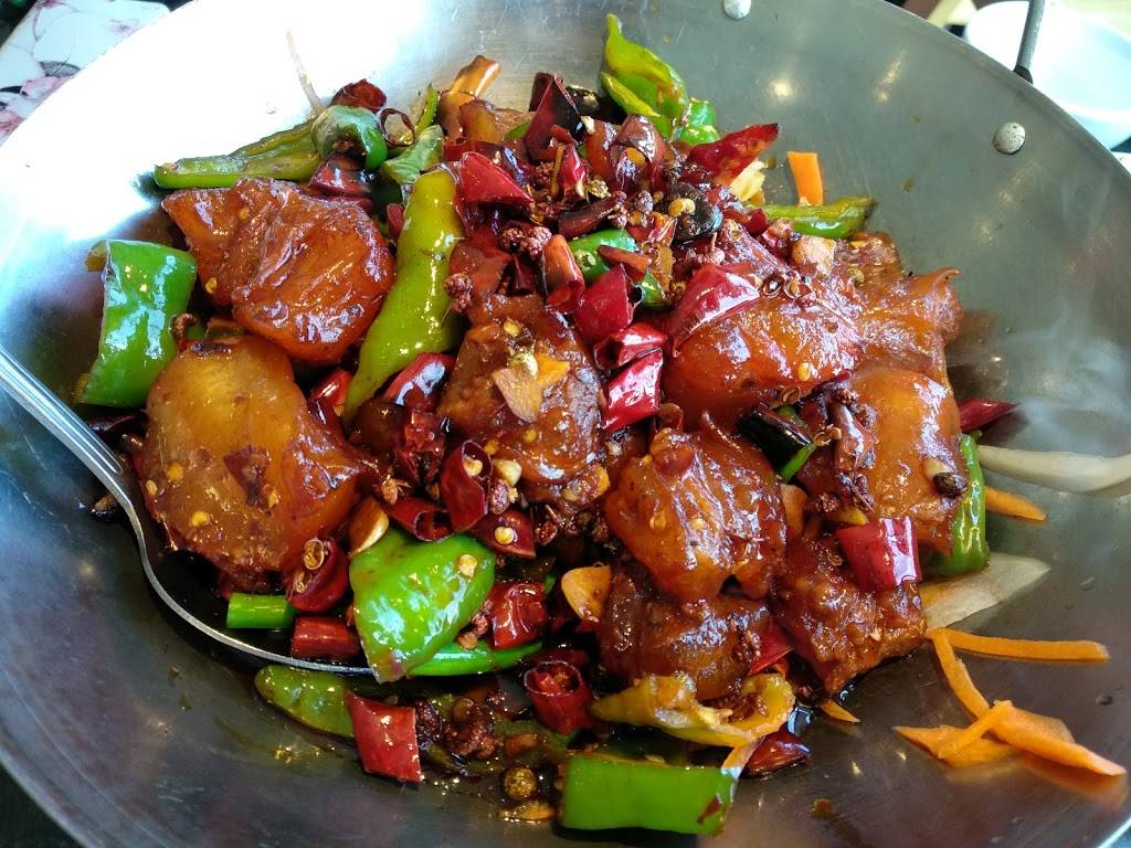 Beijing Legend | restaurant | 1800 Bank St, Ottawa, ON K1V 0W3, Canada | 6137375588 OR +1 613-737-5588