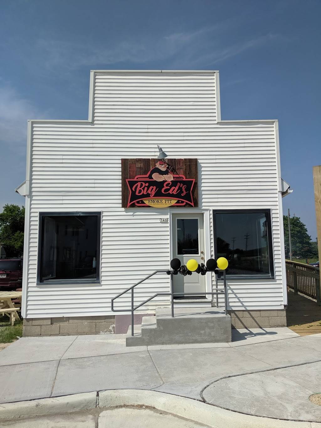 Big Eds Smoke Pit | restaurant | 746 Main St, Belgium, WI 53004, USA | 2624765126 OR +1 262-476-5126
