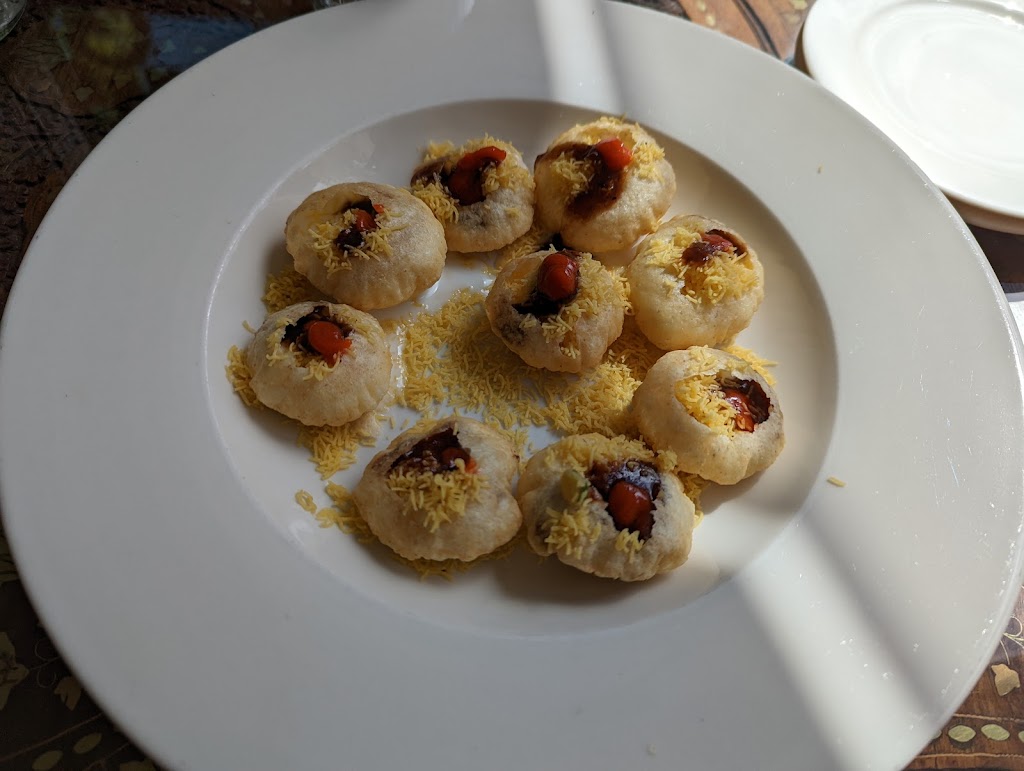 Far Eats Cafe | restaurant | 400 2nd Ave W suite 100, Seattle, WA 98119, USA | 2067081769 OR +1 206-708-1769