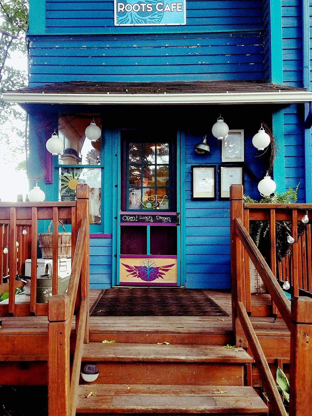 Roots Cafe | restaurant | 197 N Main St, Naples, NY 14512, USA | 5853749800 OR +1 585-374-9800