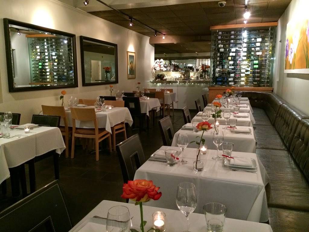 Si Laa Thai Dining | restaurant | 1128 S Robertson Blvd, Los Angeles, CA 90035, USA | 3108587738 OR +1 310-858-7738