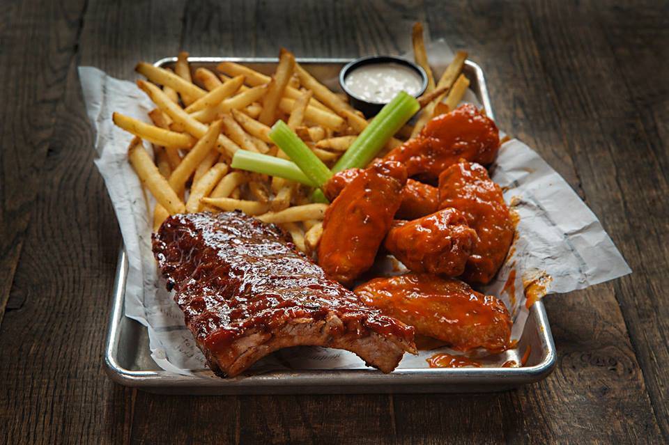 Dicks Last Resort | restaurant | 2211 N Lamar St, Dallas, TX 75202, USA | 2147470001 OR +1 214-747-0001