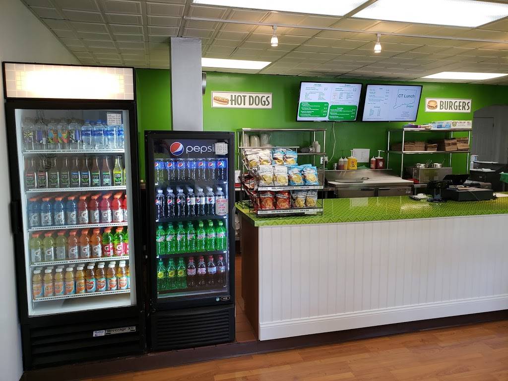 CT Lunch | restaurant | 500 Village Walk, Guilford, CT 06437, USA | 2034535624 OR +1 203-453-5624