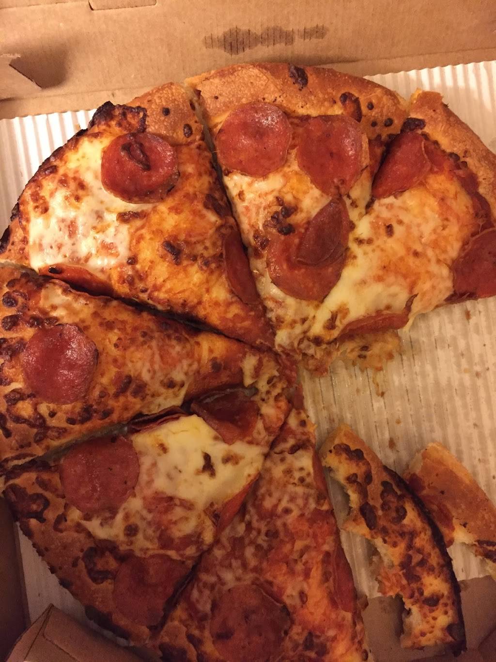 Pizza Hut | meal takeaway | 2135 Cliff Rd, Eagan, MN 55122, USA | 6512893672 OR +1 651-289-3672