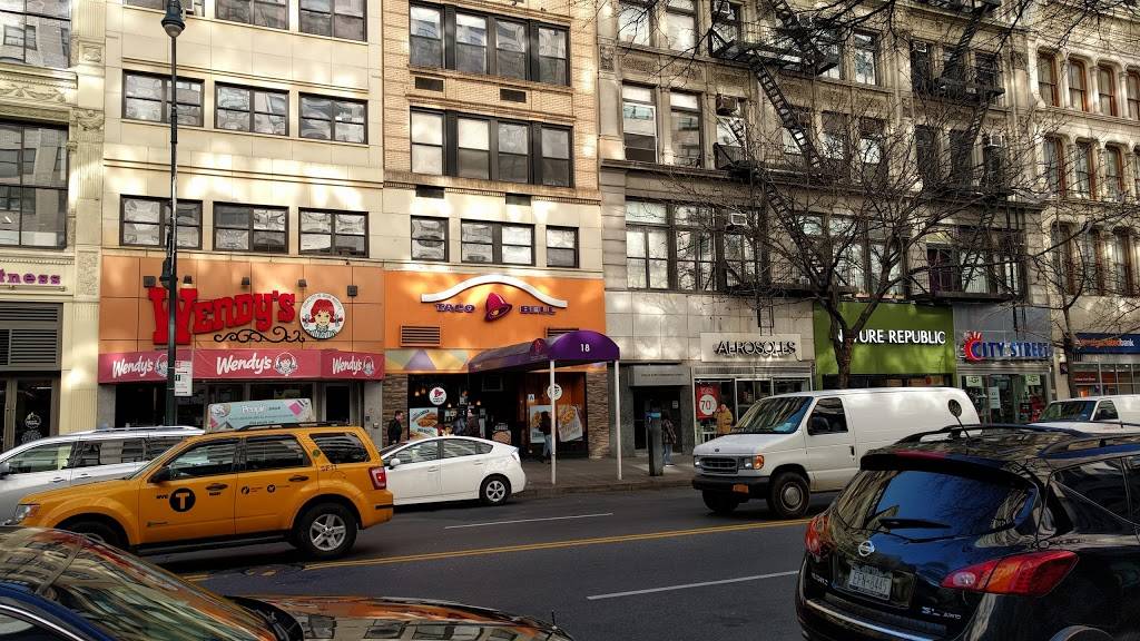 Taco Bell Pizza Hut Express | restaurant | 18 E 14th St, New York, NY 10003, USA | 2126458645 OR +1 212-645-8645