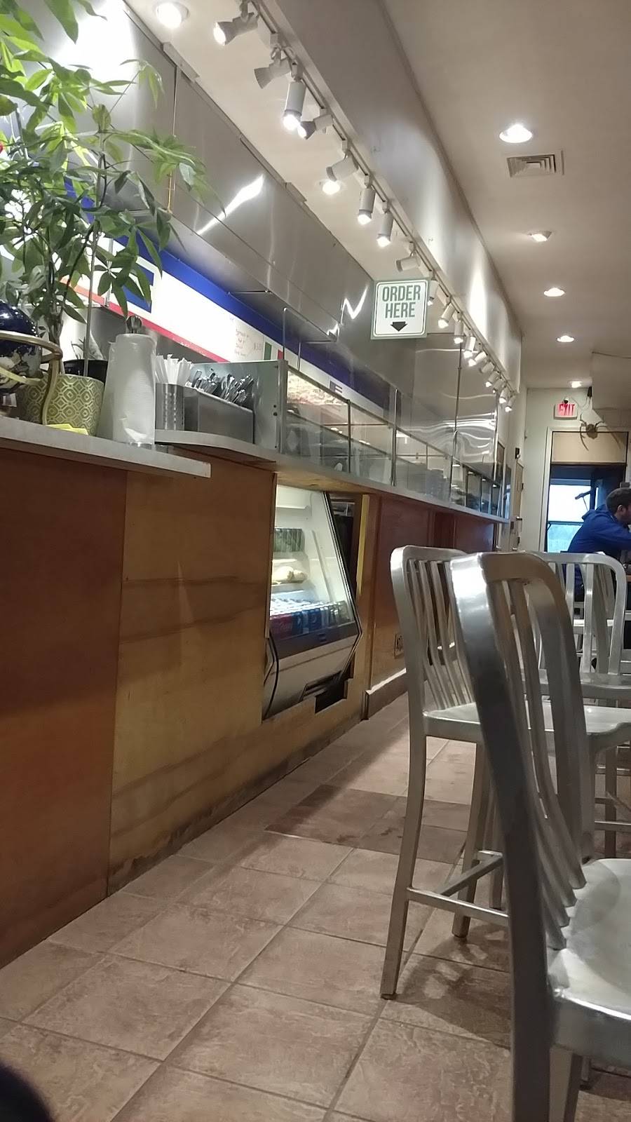 Pinocchio Pizzeria | restaurant | 122 Main St #3, Northampton, MA 01060, USA | 4135868275 OR +1 413-586-8275