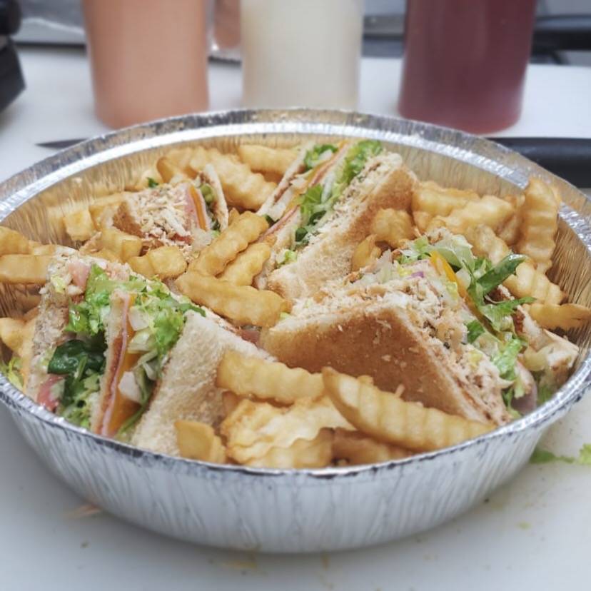 EMPANADAS MONUMENTAL | restaurant | 450 Elizabeth Ave, Elizabeth, NJ 07206, USA | 9082824439 OR +1 908-282-4439