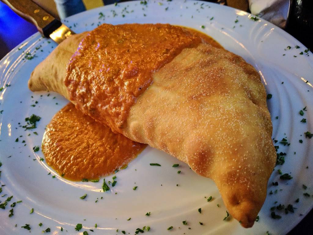 Crazy​ ​​Pour Sports Bar | restaurant | 105 North Ave, Villa Park, IL 60181, USA | 6307580099 OR +1 630-758-0099