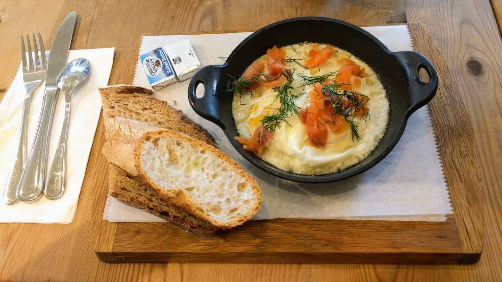 Le Pain Quotidien | restaurant | 15503 Ventura Blvd Ste 100, Encino, CA 91436, USA | 8186462234 OR +1 818-646-2234