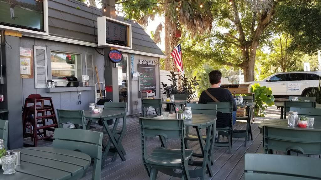 Fifth Avenue Streatery | restaurant | 846 E 5th Ave, Mt Dora, FL 32757, USA | 3527203328 OR +1 352-720-3328