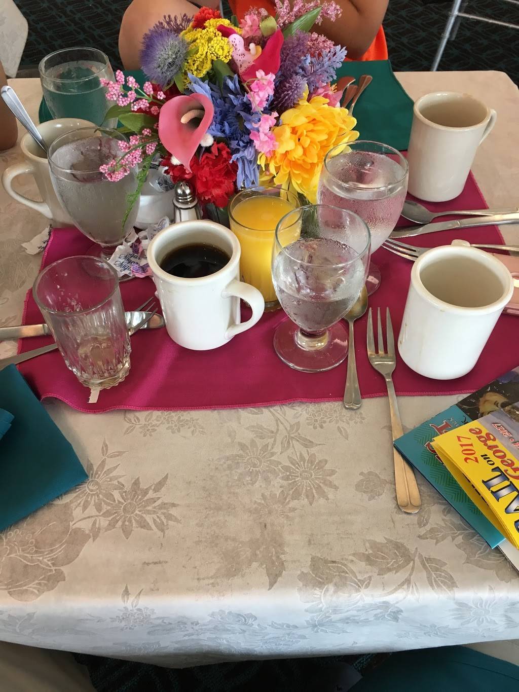 White Lion Restaurant | restaurant | 48 Canada St, Lake George, NY 12845, USA | 5189646663 OR +1 518-964-6663