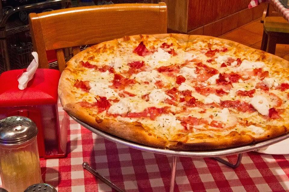 Big Lous NY Style Pizzeria | meal delivery | 5 SE 2nd Ave, Gainesville, FL 32601, USA | 3523357123 OR +1 352-335-7123