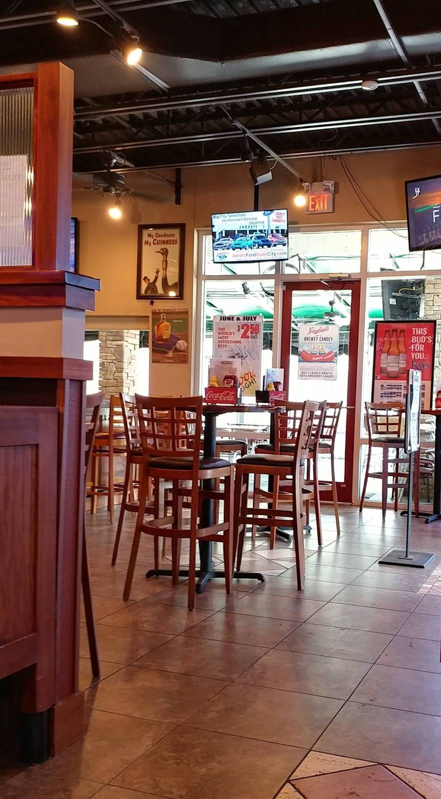 Beef O Bradys | night club | 7040 Land O Lakes Blvd #108, Land O Lakes, FL 34638, USA | 8133886893 OR +1 813-388-6893