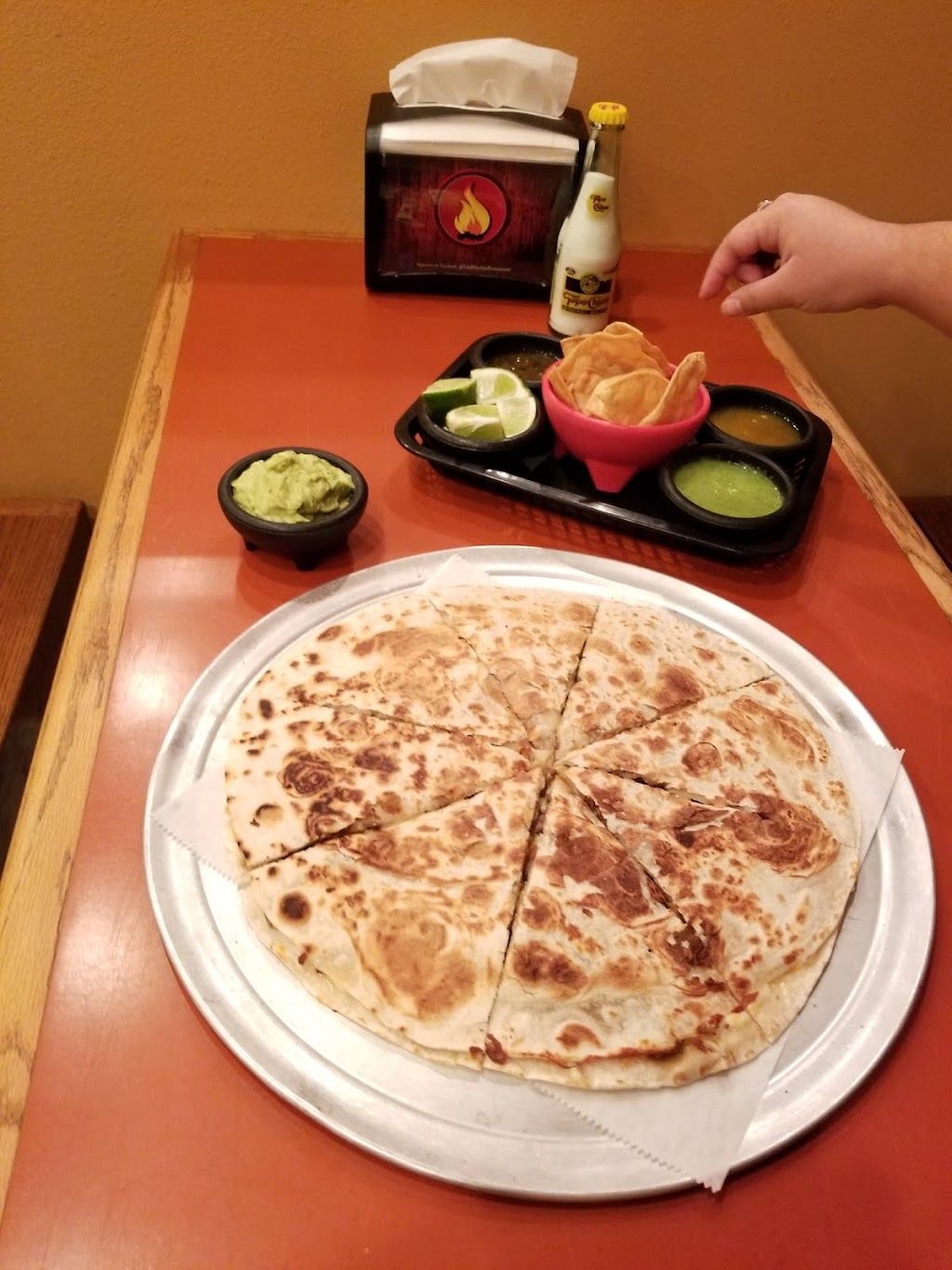 Las Bracitas Restaurant | restaurant | 6402 N Bartlett Ave Suite 2, Laredo, TX 78041, USA | 9565680257 OR +1 956-568-0257