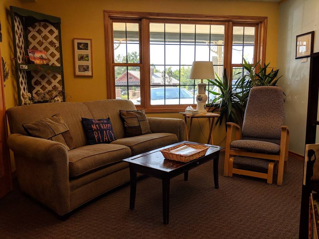 Tuvalu Coffee House & Gallery | cafe | 300 S Main St, Verona, WI 53593, USA | 6088456800 OR +1 608-845-6800