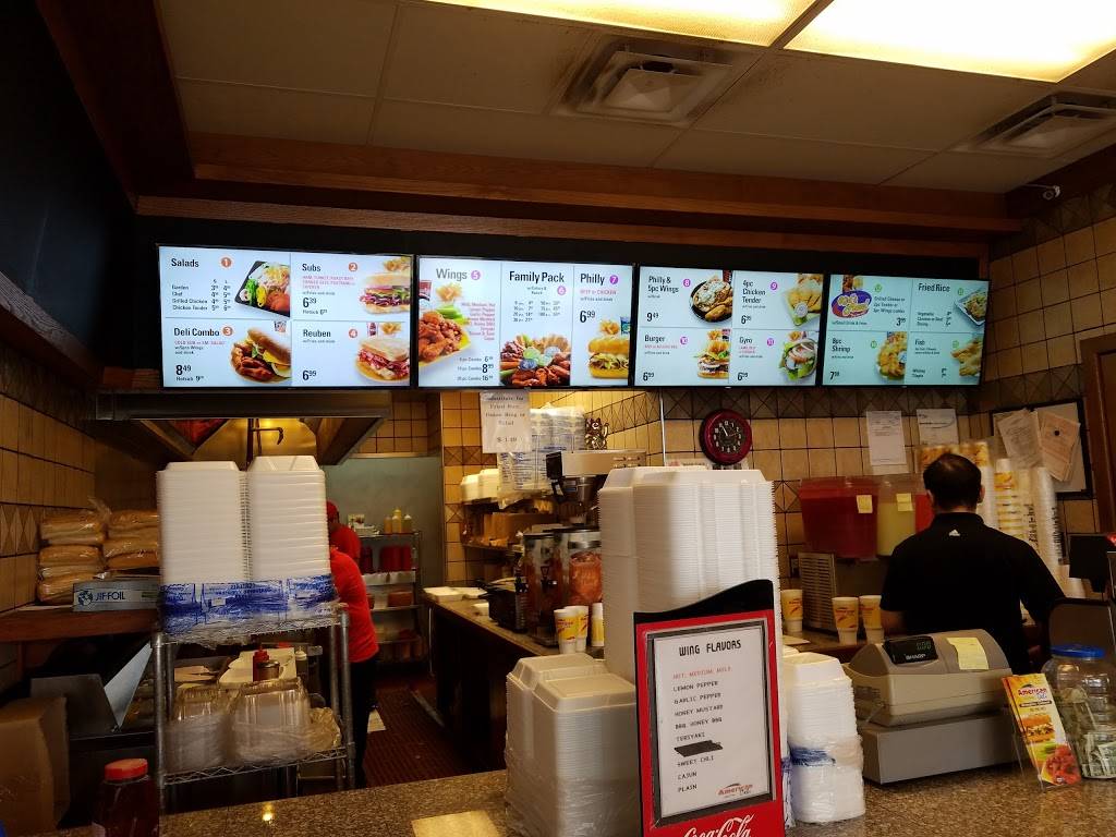 American Deli | restaurant | 1680 Montclair Rd Suite 400, Birmingham, AL 35210, USA | 2059564421 OR +1 205-956-4421