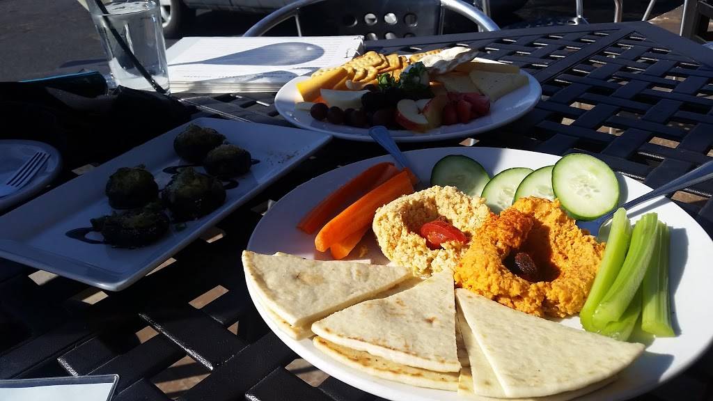 Wine Dive | restaurant | 4714 E Douglas Ave, Wichita, KS 67208, USA | 3166132772 OR +1 316-613-2772