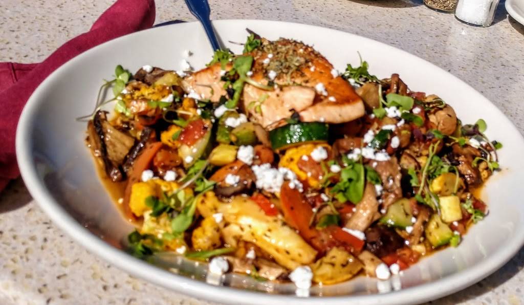 Skull Creek Dockside | restaurant | 2 Hudson Rd, Hilton Head Island, SC 29926, USA | 8437853625 OR +1 843-785-3625