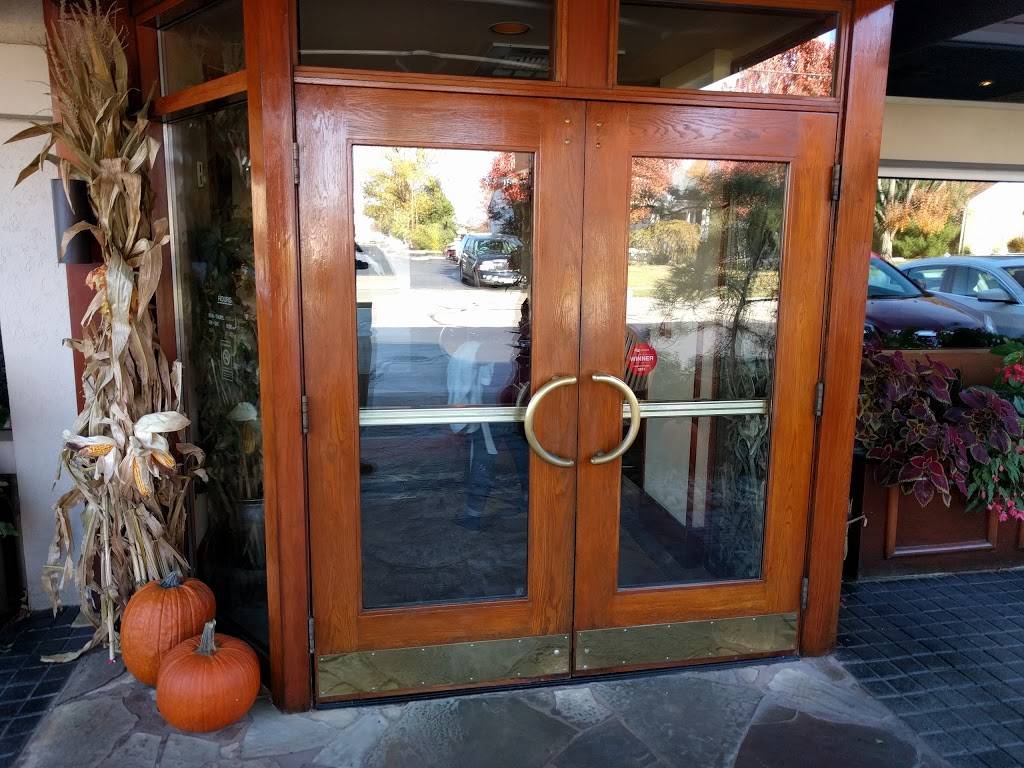 Trio Bistro | restaurant | 7565 Kenwood Rd, Cincinnati, OH 45236, USA | 5139841905 OR +1 513-984-1905