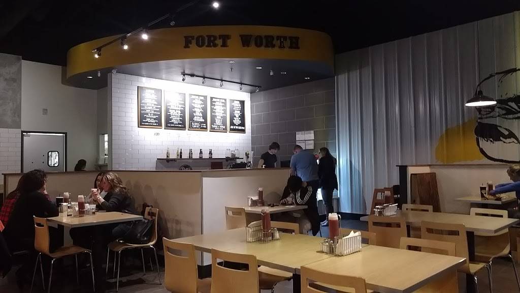 LA Burger | restaurant | 5800 N Tarrant Pkwy #110, Fort Worth, TX 76244, USA | 8175762898 OR +1 817-576-2898