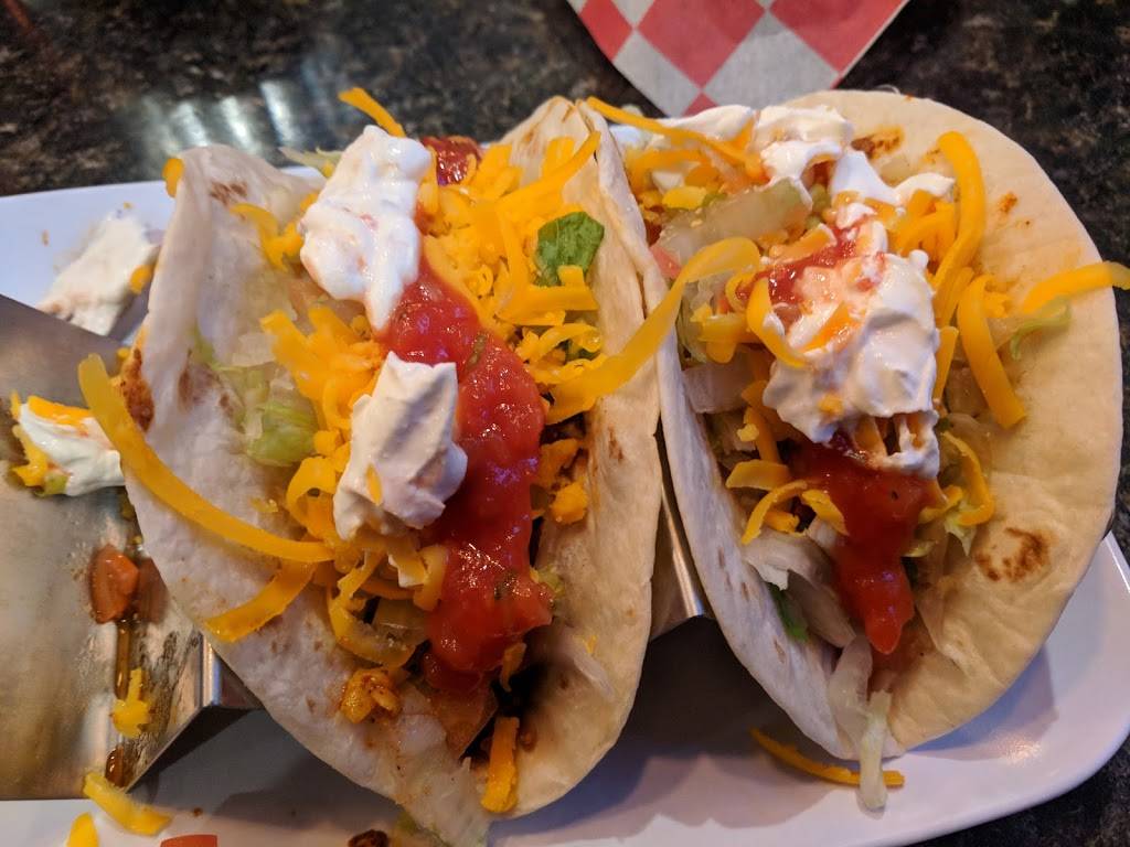 Coliseum Sports Bar and Grill | restaurant | 91 S N Main St, Fond du Lac, WI 54935, USA | 9209249599 OR +1 920-924-9599