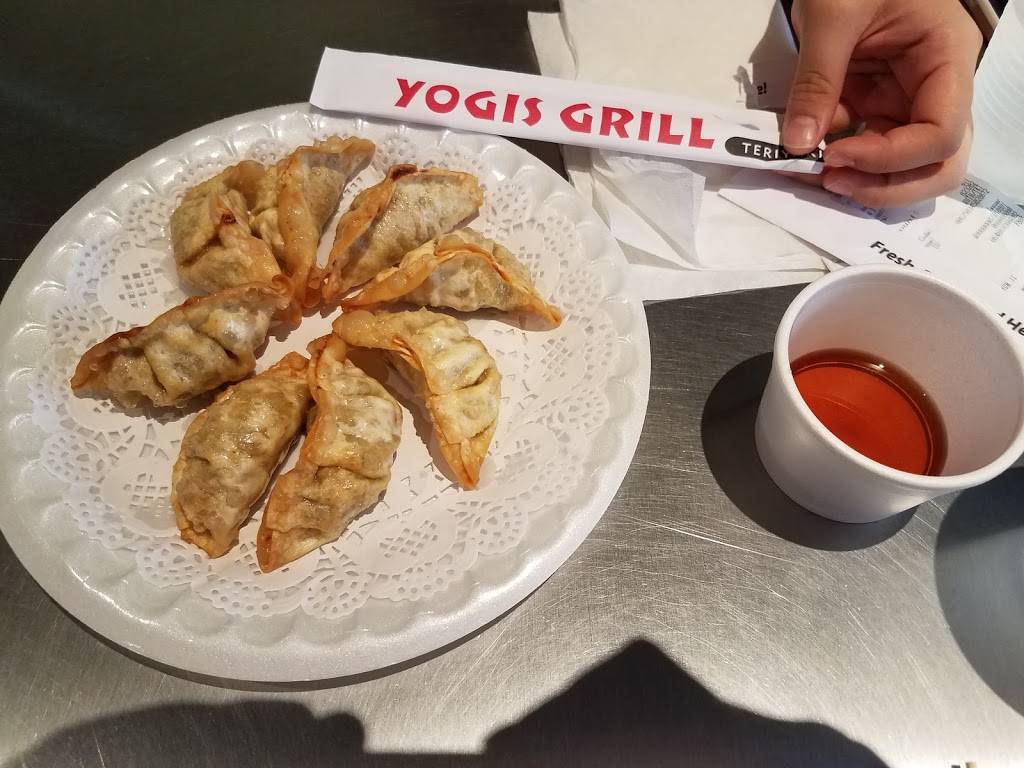 Yogis Grill | restaurant | 2450 W Happy Valley Rd #1155, Phoenix, AZ 85085, USA | 6237802222 OR +1 623-780-2222