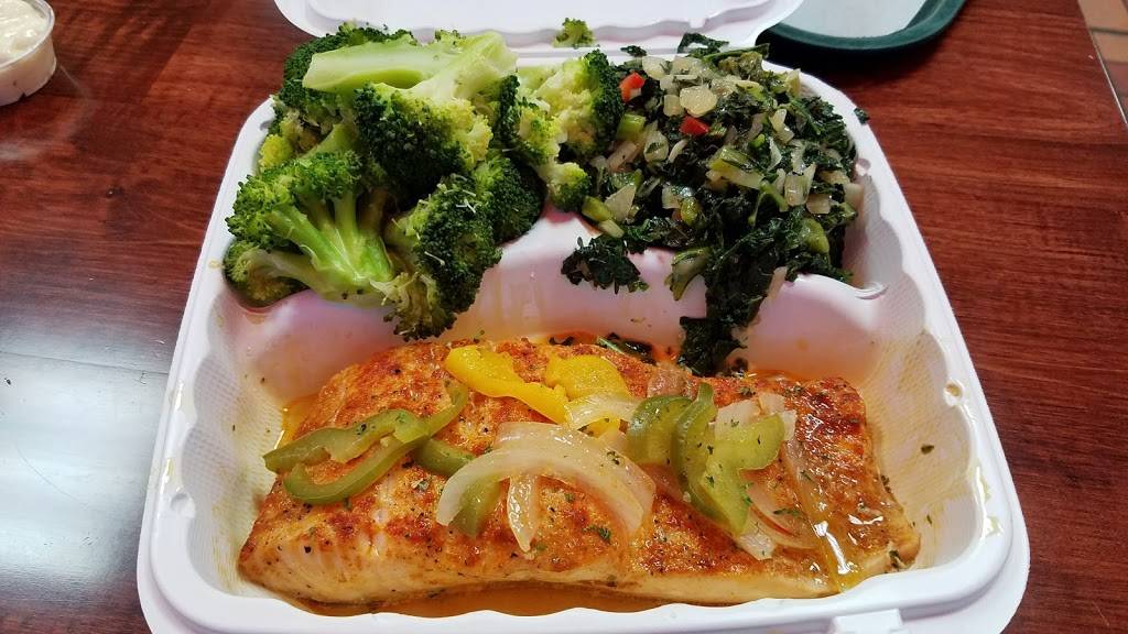 Mid Atlantic Seafood | restaurant | 6500 New Hampshire Ave, Takoma Park, MD 20912, USA | 3012701262 OR +1 301-270-1262