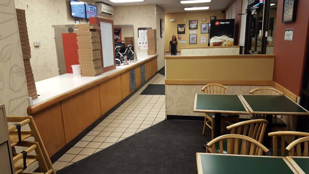 Pizza Hut | meal takeaway | 2188 W Eisenhower Blvd, Loveland, CO 80537, USA | 9702039999 OR +1 970-203-9999