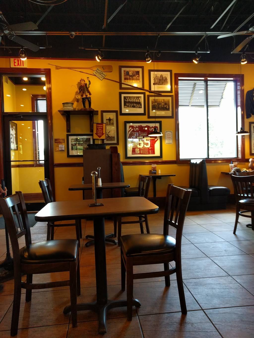 Zaxbys Chicken Fingers & Buffalo Wings | restaurant | 102 Lowes Rd, Dickson, TN 37055, USA | 6154413636 OR +1 615-441-3636