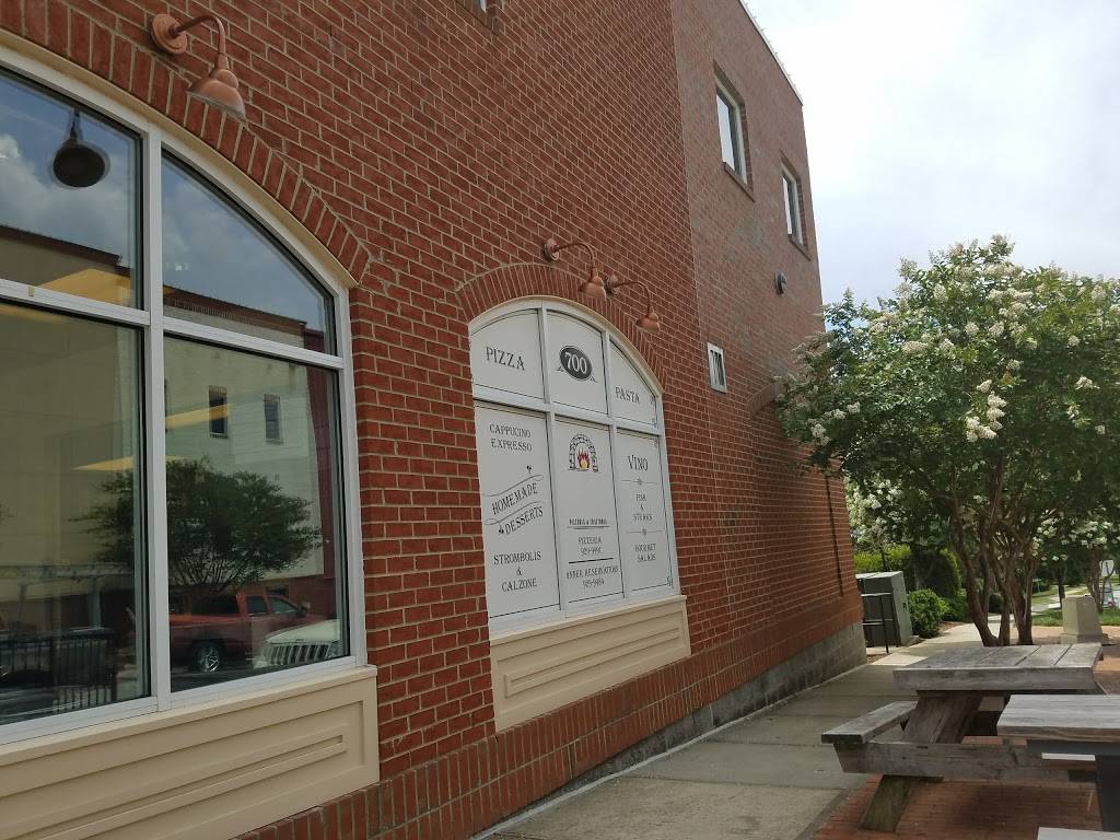 Pazzo | restaurant | 700 Market St, Chapel Hill, NC 27516, USA | 9199299991 OR +1 919-929-9991