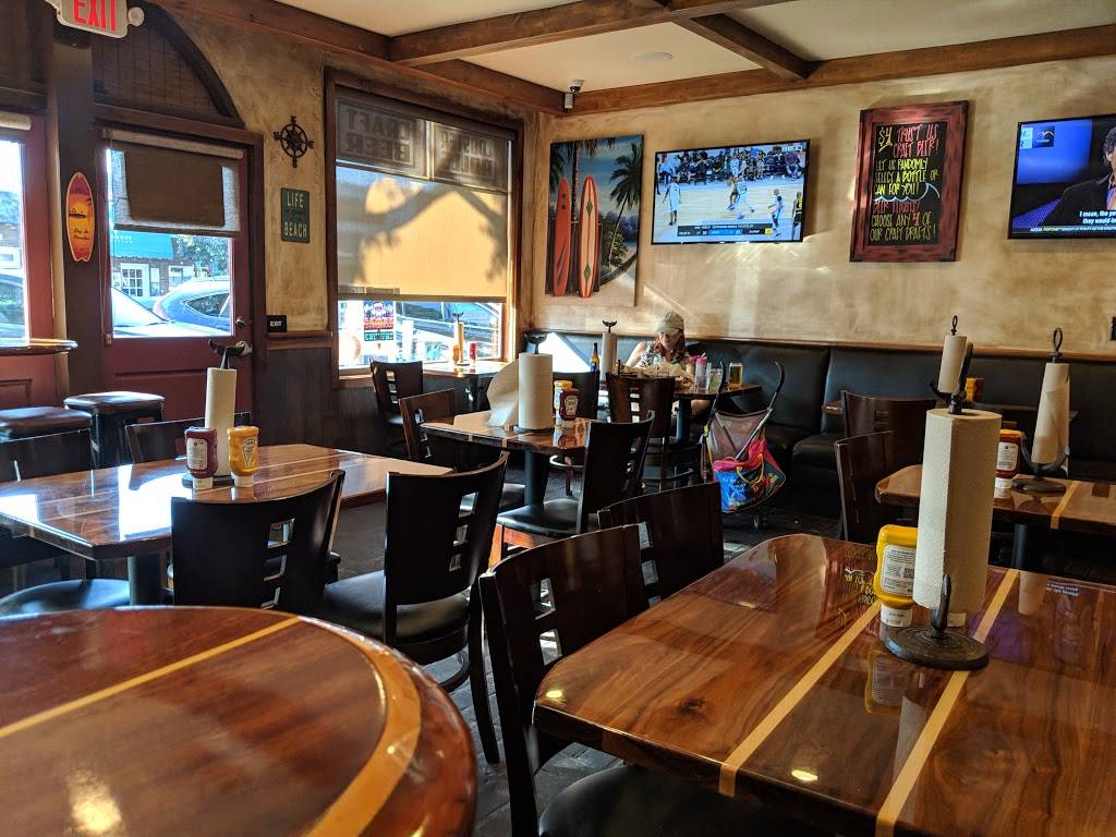 Beach Burgers And Brew | restaurant | 136 Main St, Seal Beach, CA 90740, USA | 5624302330 OR +1 562-430-2330