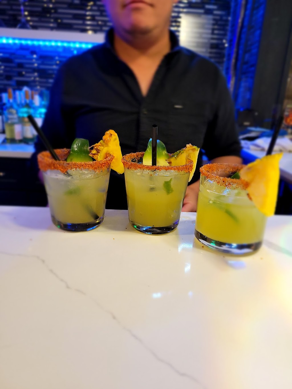 Take The Bait Seafood Bar | restaurant | 7319 Clairemont Mesa Blvd, San Diego, CA 92111, USA | 8582950639 OR +1 858-295-0639