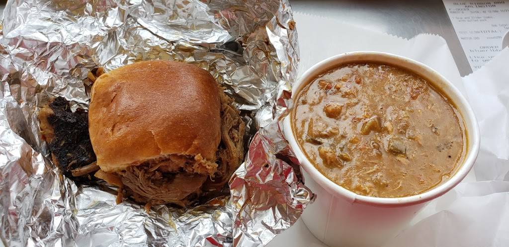 Blue Ribbon Barbecue | restaurant | 908 Massachusetts Ave, Arlington, MA 02476, USA | 7816487427 OR +1 781-648-7427
