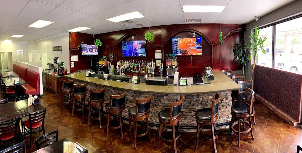 The Local Restaurant | restaurant | 3001 E Walnut Ave, Dalton, GA 30721, USA | 7065299096 OR +1 706-529-9096