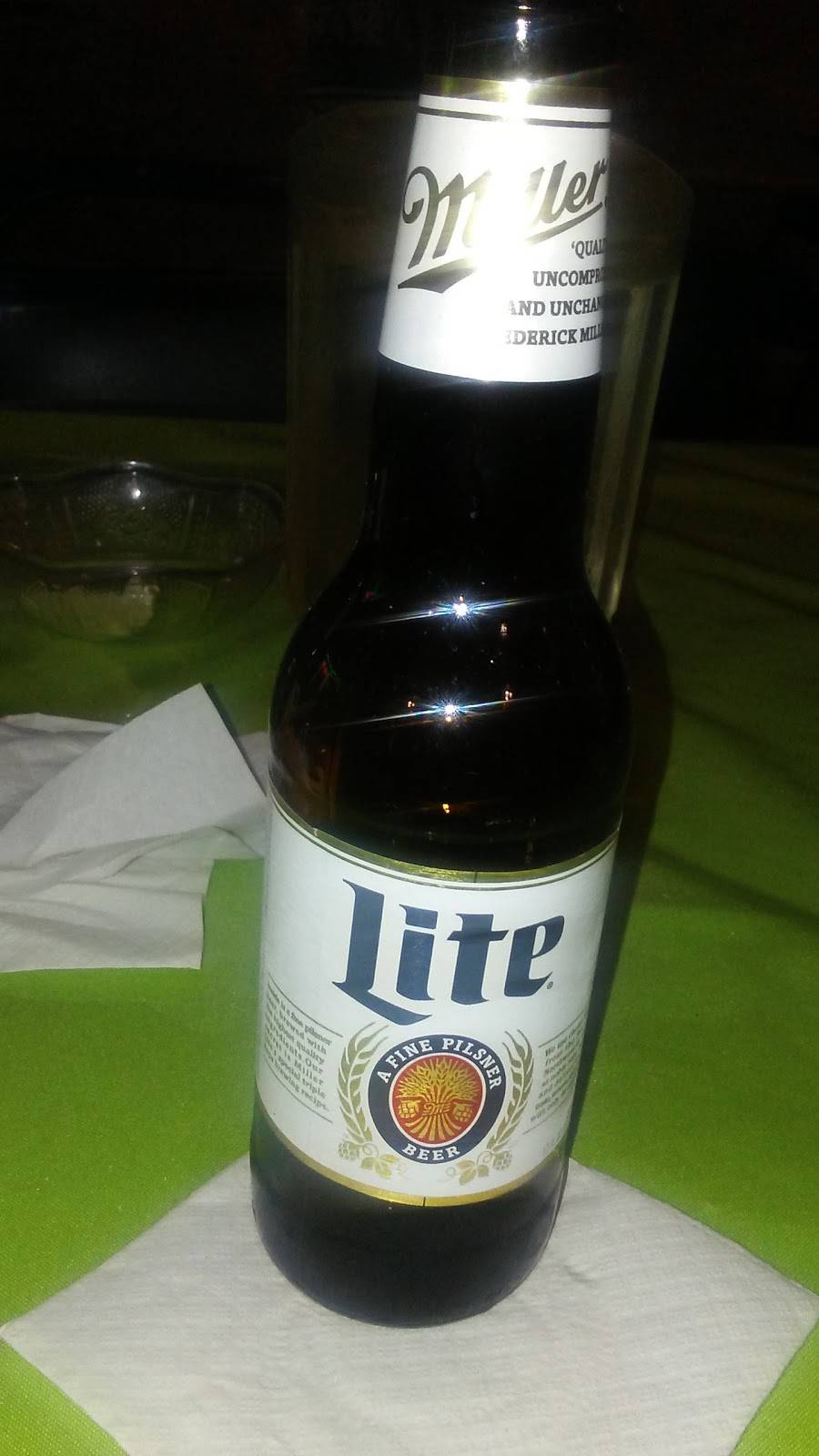 El Chile Restaurant and Pancake House | meal takeaway | 3040 W Montrose Ave, Chicago, IL 60618, USA | 7732937882 OR +1 773-293-7882