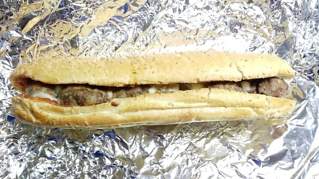 Peppinos Pizza Grand Ledge | restaurant | 512 S Clinton St, Grand Ledge, MI 48837, USA | 5179258599 OR +1 517-925-8599