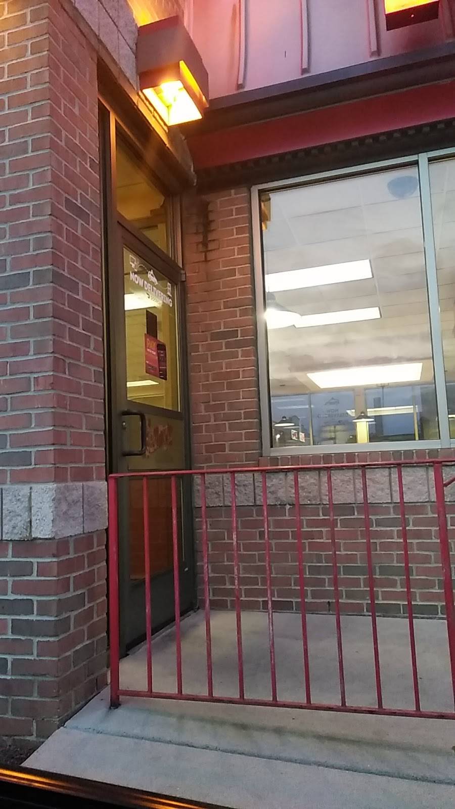 Wendys | restaurant | 22222 Grand River Ave, Detroit, MI 48219, USA | 3135410149 OR +1 313-541-0149