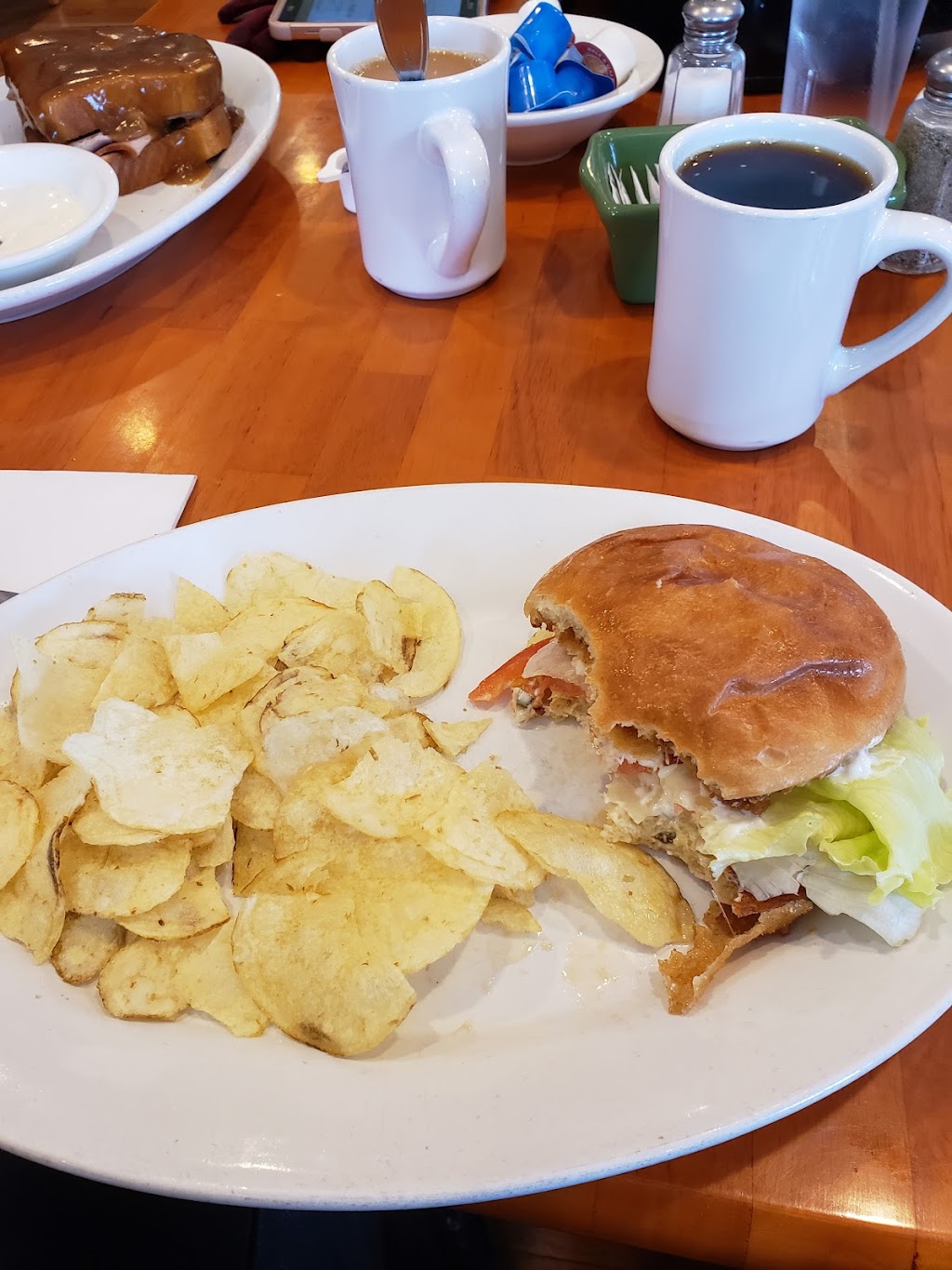 Pine & Dine Restaurant | restaurant | W14001 Melville St, Engadine, MI 49827, USA | 9064771082 OR +1 906-477-1082