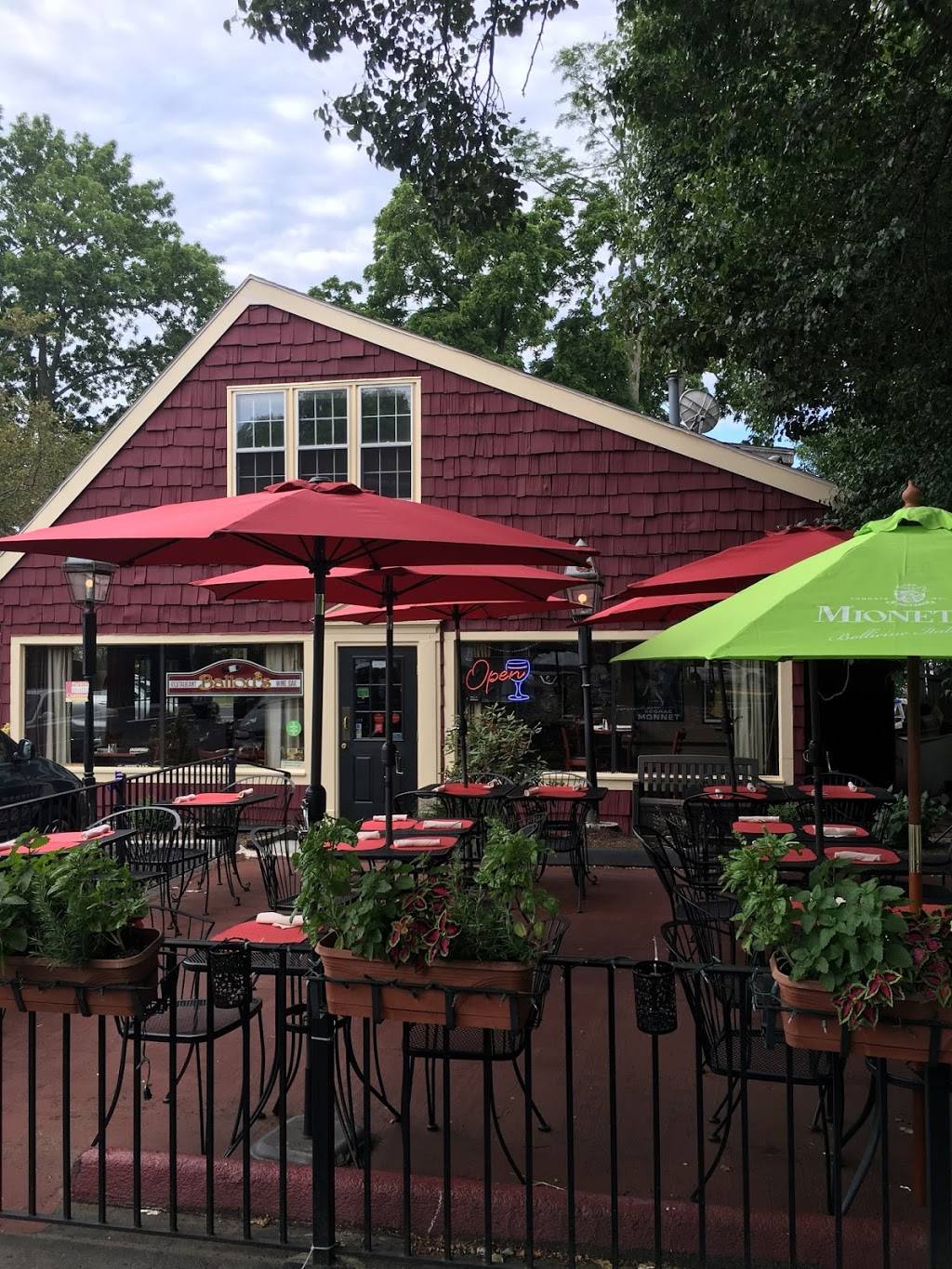 Ballous Restaurant & Wine Bar | restaurant | 51 Whitfield St #1, Guilford, CT 06437, USA | 2034530319 OR +1 203-453-0319