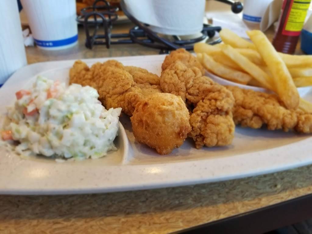 Captain Ds | restaurant | 161 Tanger Outlets Blvd, Pooler, GA 31322, USA | 9124500037 OR +1 912-450-0037