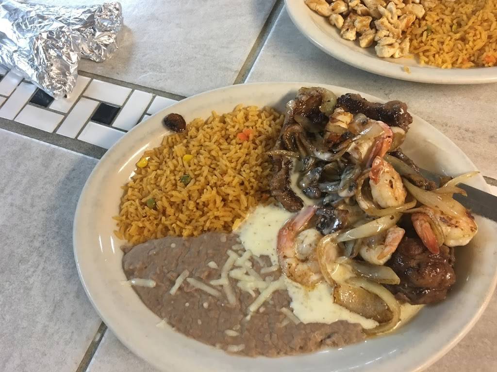 El Charro Mexican Restaurant | restaurant | 1525 N Wood Dr #7965, Okmulgee, OK 74447, USA | 9187520211 OR +1 918-752-0211